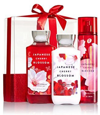 

Bath & Body Works Japanese Cherry Blossom Wrapped with a Bow Gift Box Set(283.4 g)
