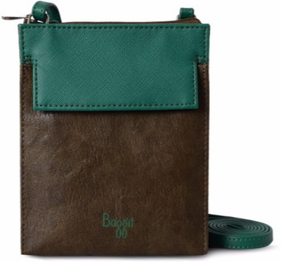 

Baggit Women Casual Brown PU Sling Bag