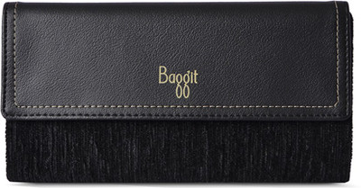 

Baggit Casual Black Clutch