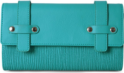 

Baggit Casual Green Clutch