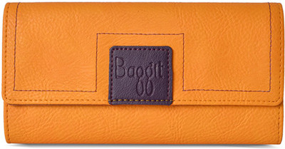 

Baggit Casual Yellow Clutch