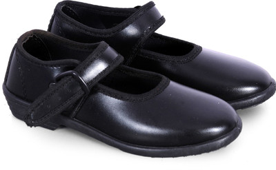 6Four shoes Girls Velcro Formal Boots(Black)