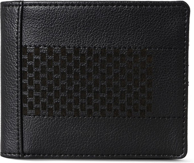 

Baggit Men Black Artificial Leather Wallet(6 Card Slots)