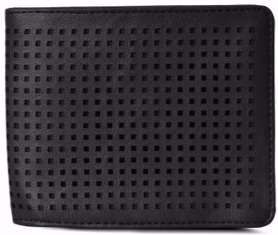 

Baggit Men Black Artificial Leather Wallet(6 Card Slots)
