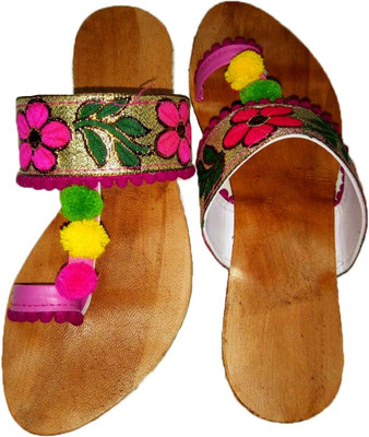 

J A COLLECTION Women Brown Flats