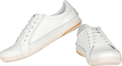 

tZaro Sneakers For Men(White