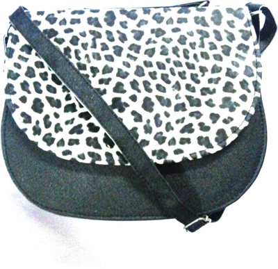 

MODESTIE Girls Casual Black PU Sling Bag