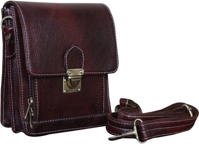 

Attache Messenger Bag(Brown)