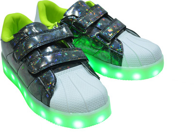 

Yellow Bee Boys Velcro Sneakers(Black