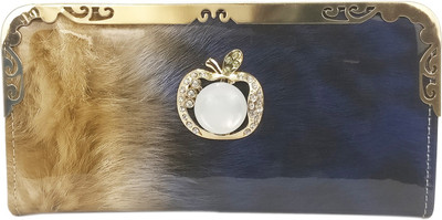 

DCenterprises Party Blue Clutch