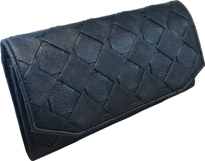 

TnW Casual Black Clutch
