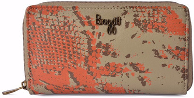 

Baggit Beige Clutch
