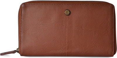 

Baggit Tan Clutch