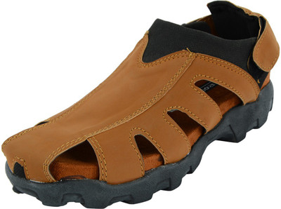 

Barton Men Tan Casual