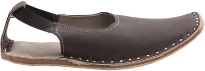 

Rajwari Men black Sandals