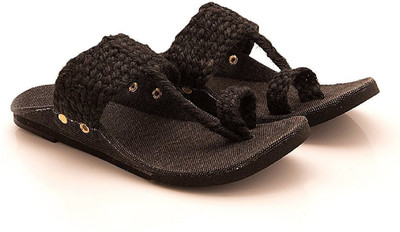 

Rajwari Men black Sandals