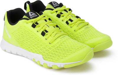 

REEBOK EVERCHILL TRAIN Training Shoes For Women(Yellow, Yellow/white/black