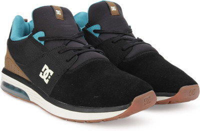 

DC HEATHROWIA TOMP M Sneakers For Men(Multicolor, Black/blue/white