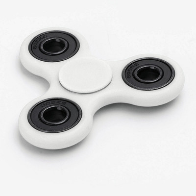 

LogicInside Fidget Spinner Hand Spinner, EDC Spinner Fidget Toys, tri-spinner fidget, and Ultra Speed - Hybrid Ceramic Bearing (WHITE)(White, Black)