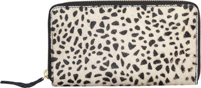 

Suedes & Grains Women White Genuine Leather Wallet(8 Card Slots)
