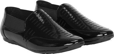 

Kraasa Patent Loafers For Men(Black