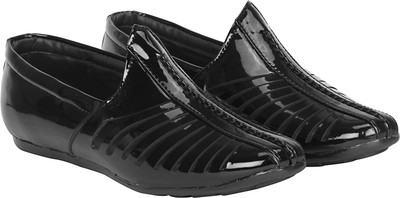 

Kraasa Patent Loafers For Men(Black