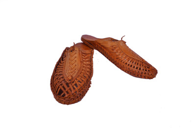 

Kolhapuri Men Tan Sandals