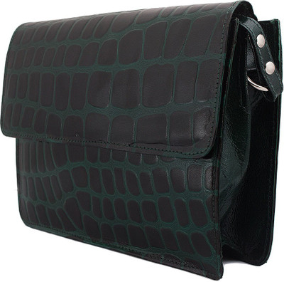 

Trendy Guys Sling Bag(Green)