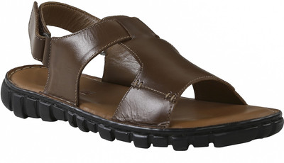 

Shoe Bazar Men Tan Flats