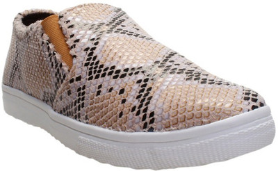 

Tomcat Casuals For Women(Beige, Cream