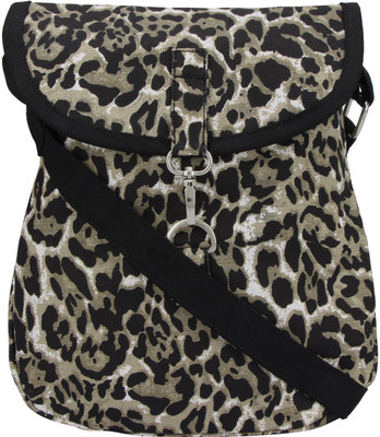 

Vivinkaa Women Casual Black Canvas Sling Bag