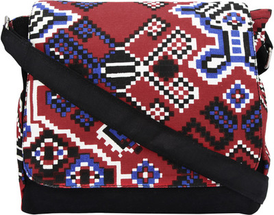 

Vivinkaa Women Casual Black Canvas Sling Bag
