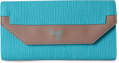 

Baggit Casual Green Clutch