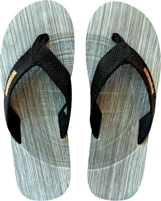 

Levitate Wood Finishing Flip Flops, Grey