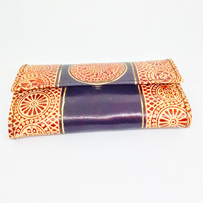 

More Bangla Women Black Genuine Leather Wallet(2 Card Slots)