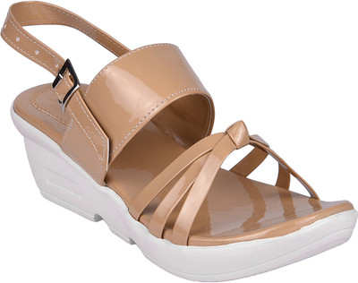 

La Boemo Women Beige Heels