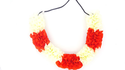 

Margam Artificial Gajra Flowers Bun Hair Band(White)