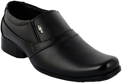 

Scarpia GENUINE LEATHER Slip On For Men(Black