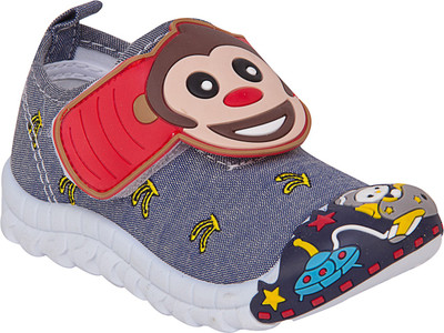 

77 seventy seven Boys & Girls Velcro Walking Shoes(Multicolor, Blue