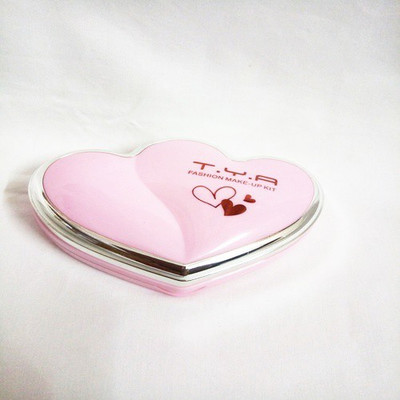 

TYA Fashion Make-up Kit