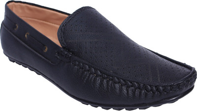 22% OFF on DESI JUTA Action Loafers For Men(Black) on Flipkart