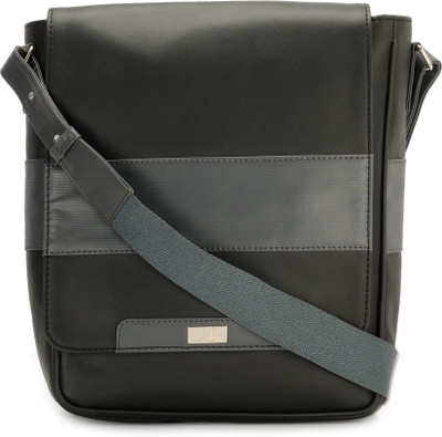 Yelloe Men Black PU Messenger Bag