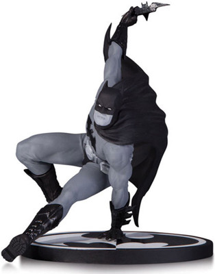 

DC Collectibles Batman Black And White By Bryan Hitch Statue(Black)