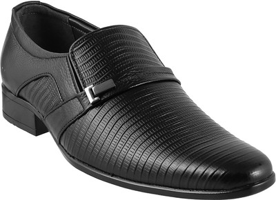 

Mochi Awesome Slip On For Men(Black, 11;black