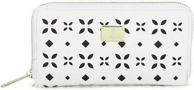 

Van Heusen Women Casual White Genuine Leather Wallet(8 Card Slots)