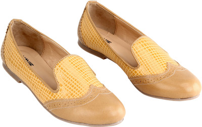 

Lavie LAVIE BALLERINA Bellies For Women(Gold, Yellow