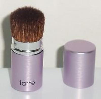 

Tarte Retractable Mini Kabuki Brush(Pack of 1)