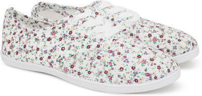 

People Casuals For Women(White, White flower
