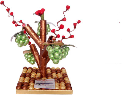 

Jainco Star Chocolates Grape Tree with Hanging Chocolates 1 Type of Chocolate Gift Pack Green and Coffee Colour Caramels(55)