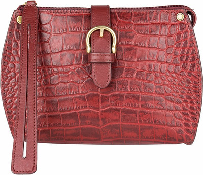 

Hidesign Casual Red Clutch